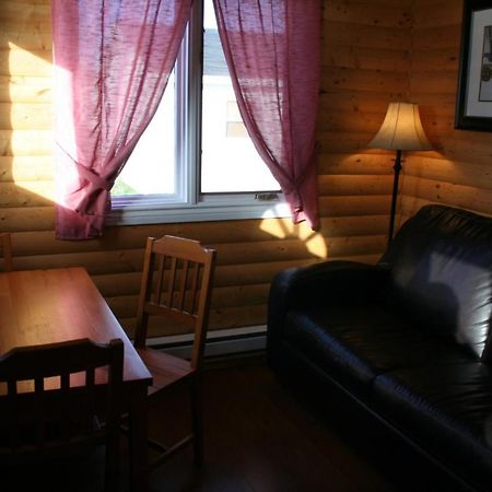 Burnt Cape Cabins Raleigh Екстер'єр фото