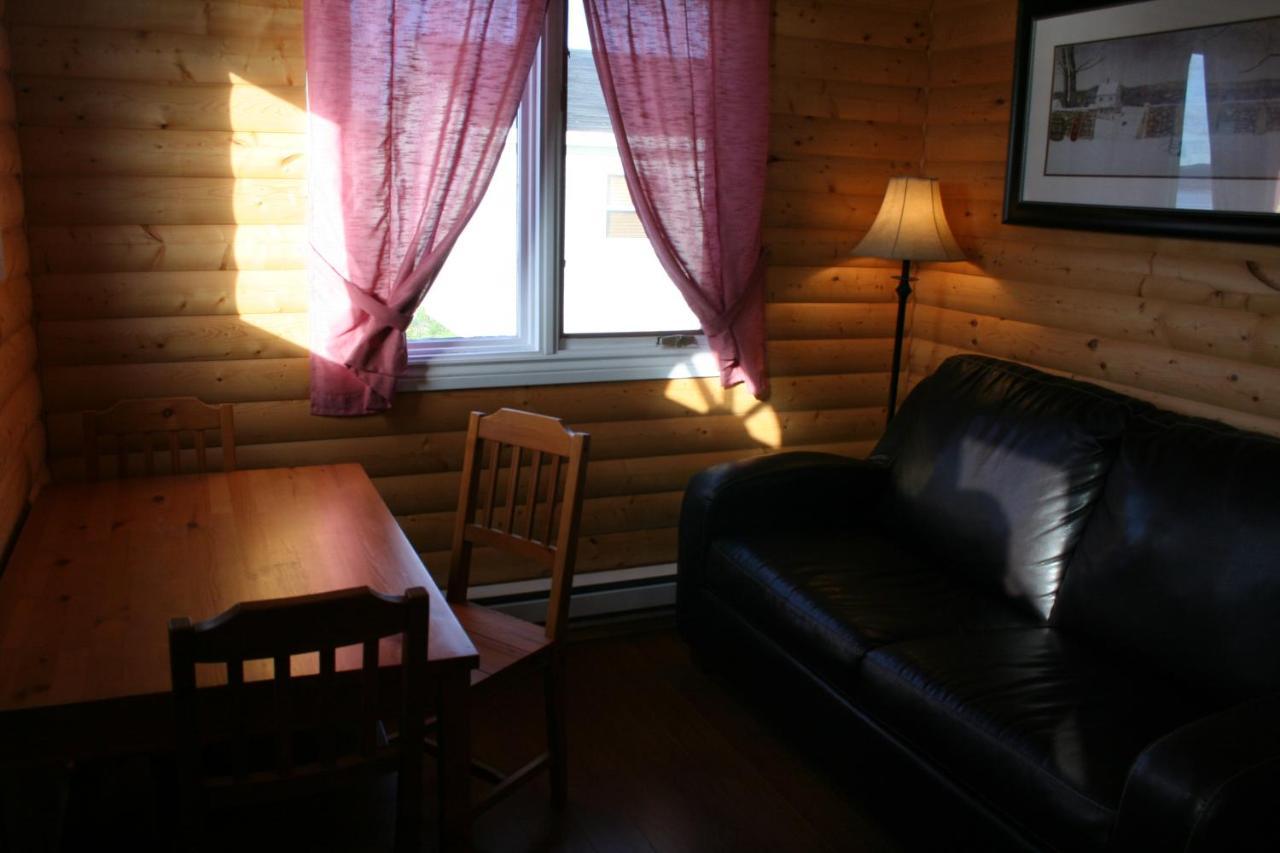 Burnt Cape Cabins Raleigh Екстер'єр фото