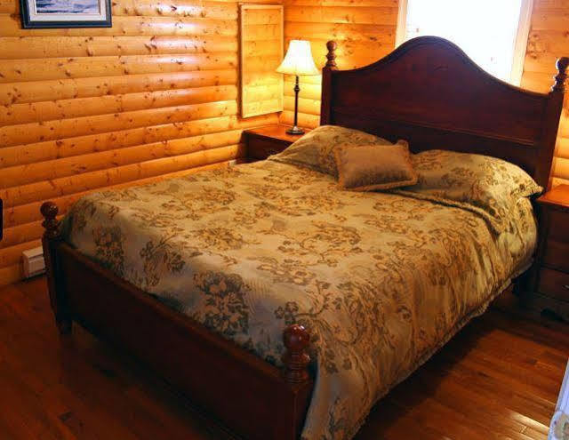 Burnt Cape Cabins Raleigh Екстер'єр фото